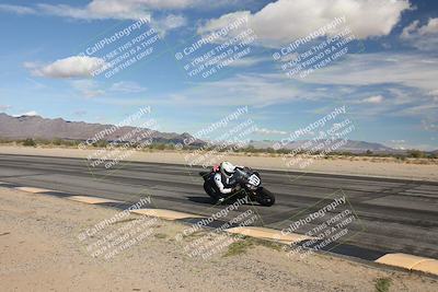 media/Nov-16-2025-Race Pace (Sun) [[8c5fa54630]]/Non Verified Riders (1st 20 Minutes)/3-Turn 3 Inside (11am)/